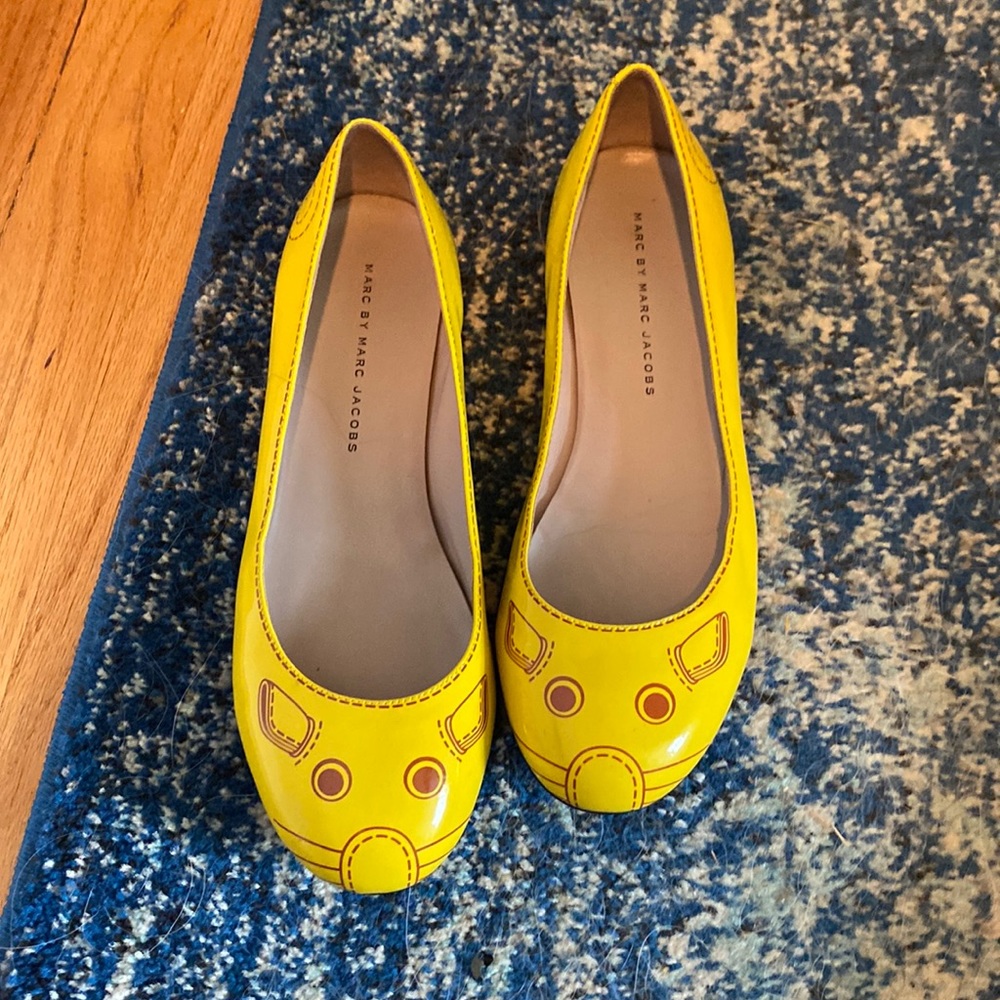 Marc by Marc Jacobs flats great condition small I perfections pictured